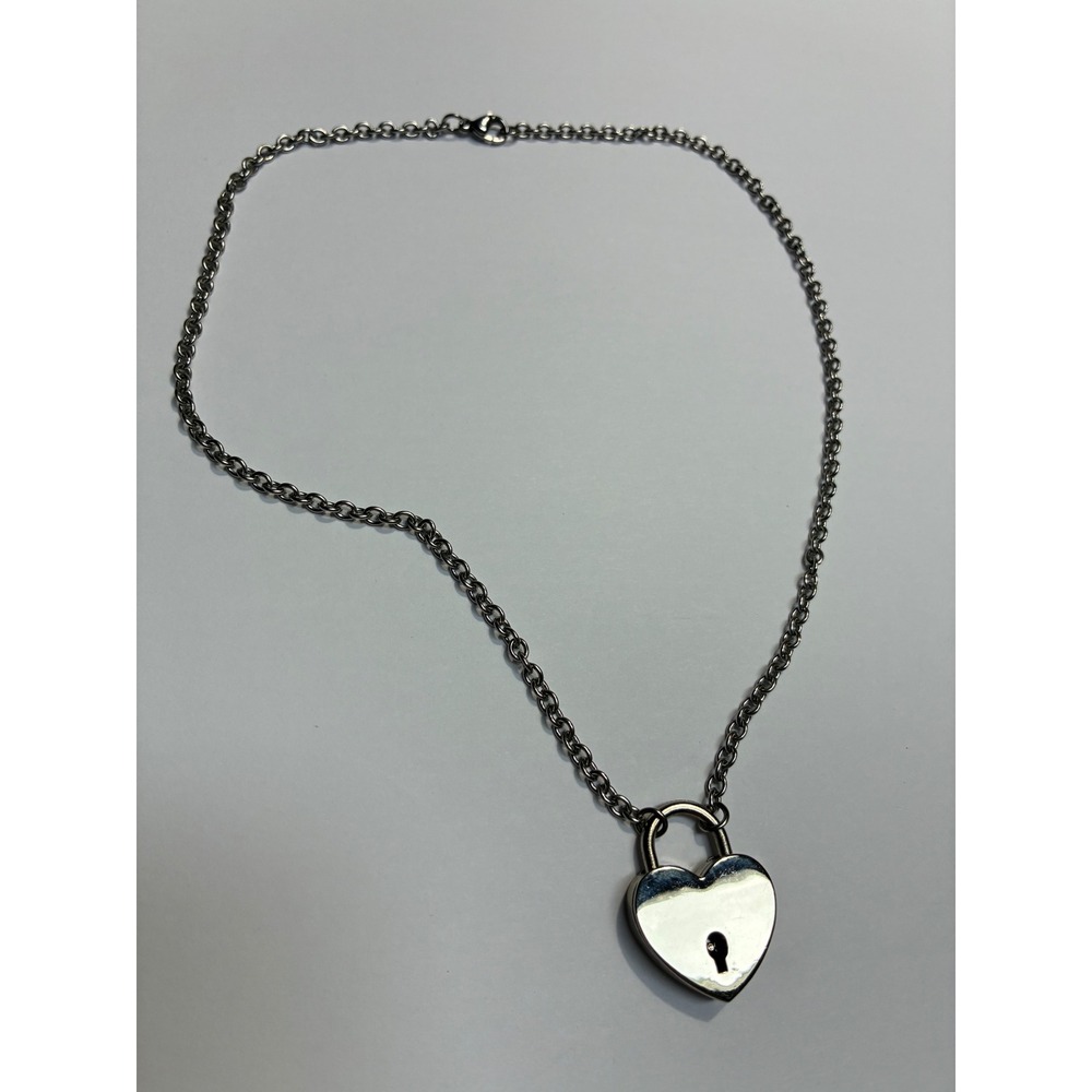 Silver Tone Heart Padlock Pendant Cable Chain Necklace 20.5 Inch